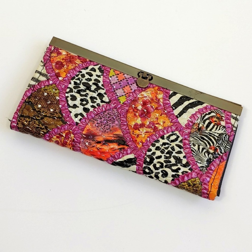 Wallet/Clutch Fish-Like Print Bubble feel